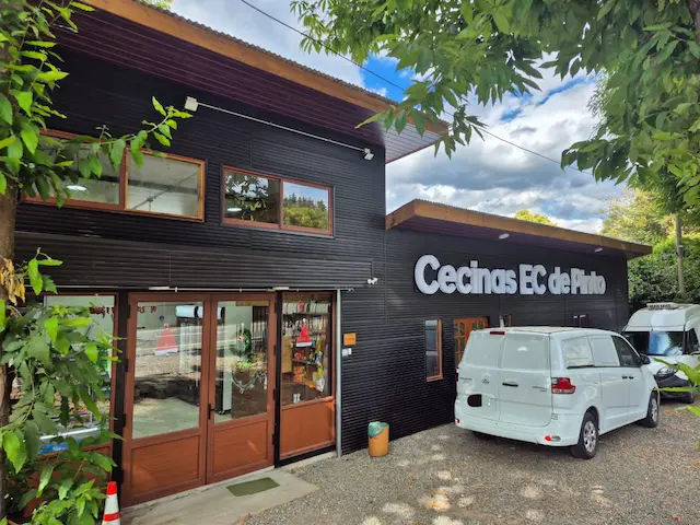 Fachada Cecinas Ec de Pinto